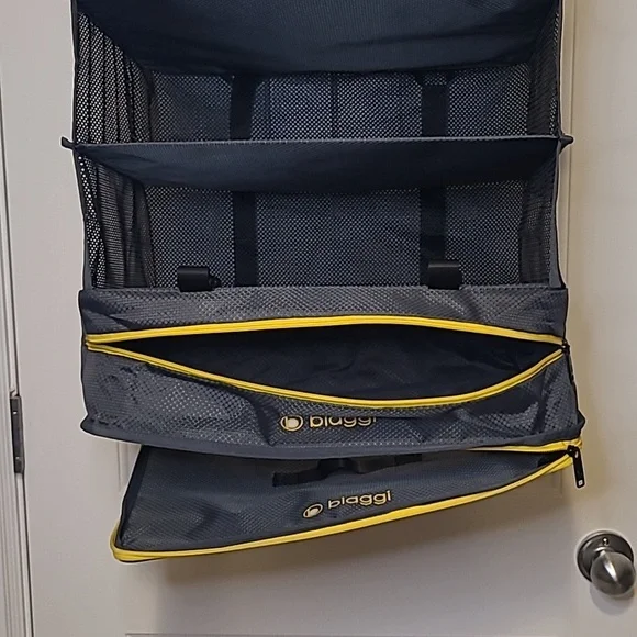 Biaggi Gray and Yellow Hanging Organizer - Picture 2 of 6